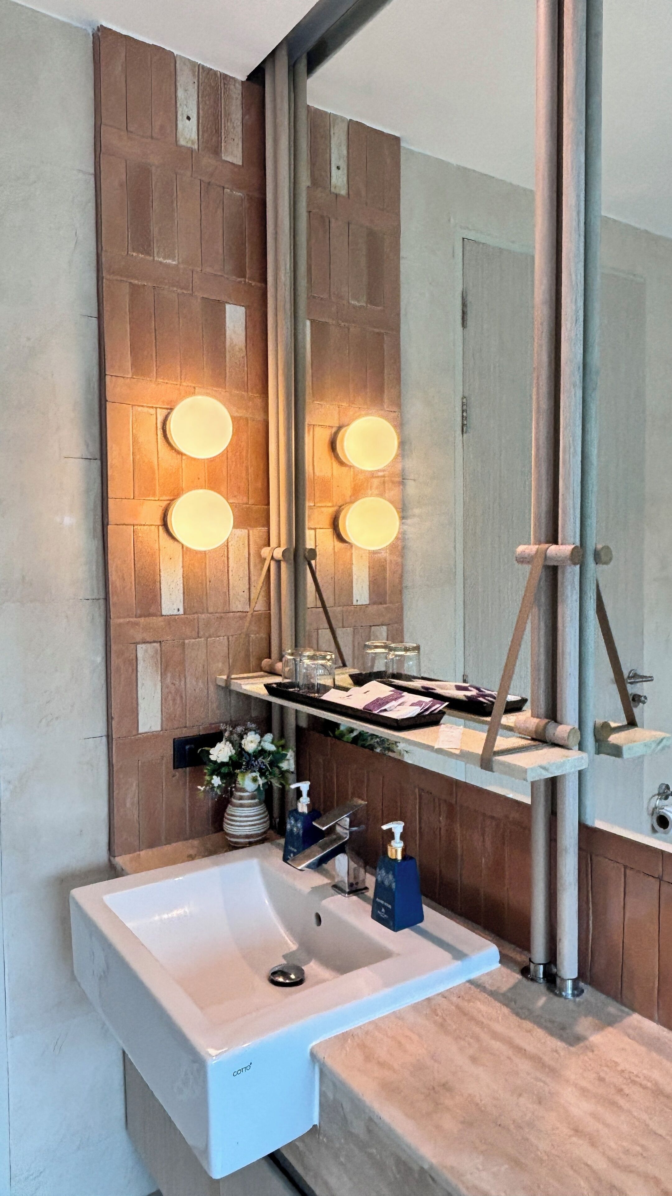 corner premier  | bathroom | free toiletries, hair dryer, bathrobes, slippers