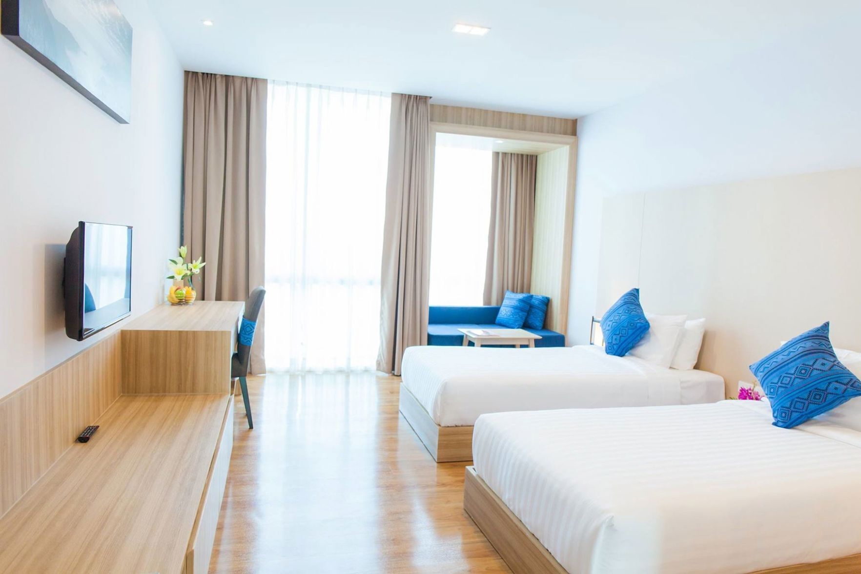 Hypo-allergenic bedding, free minibar items, in-room safe