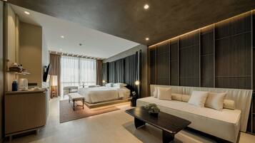 Corner Premier | Hypo-allergenic bedding, free minibar items, in-room safe