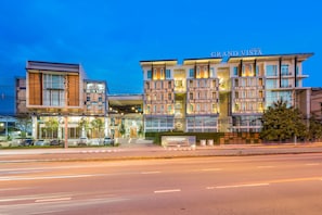 Exterior - Grand Vista Hotel Chiangrai (Chiang Rai)