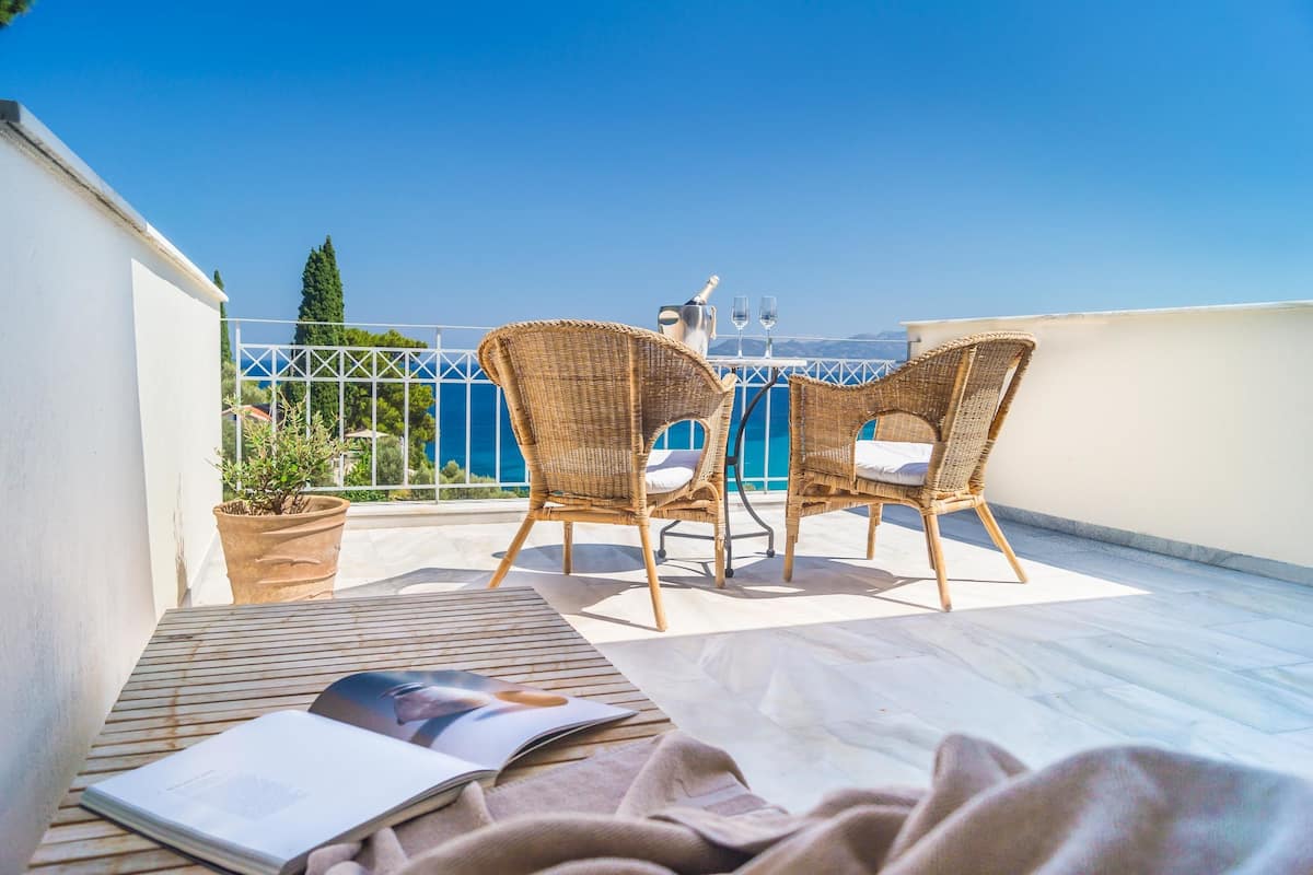 Chambre Supérieure, vue mer | Terrasse/Patio