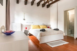 Luxury Double Room, Multiple Beds, Private Bathroom | Premium bedding, pillow-top beds, in-room safe, iron/ironing board