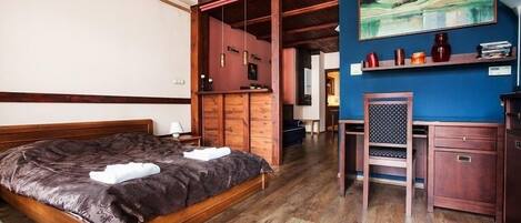 1 bedroom, desk, iron/ironing board, cots/infant beds