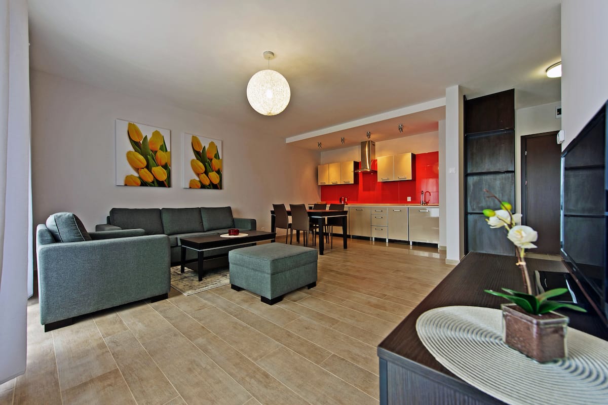 Apartment, Mountain View (UG 123) | 1 bedroom, laptop workspace, iron/ironing board, bed sheets