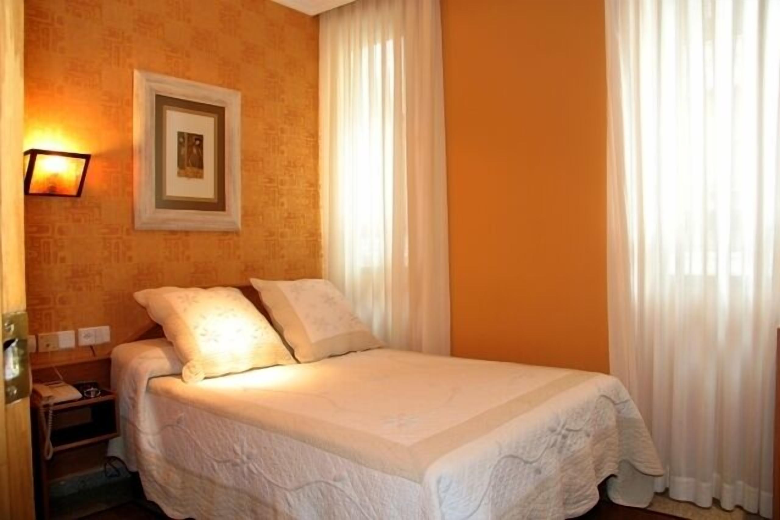 Photo - Hostal Paris