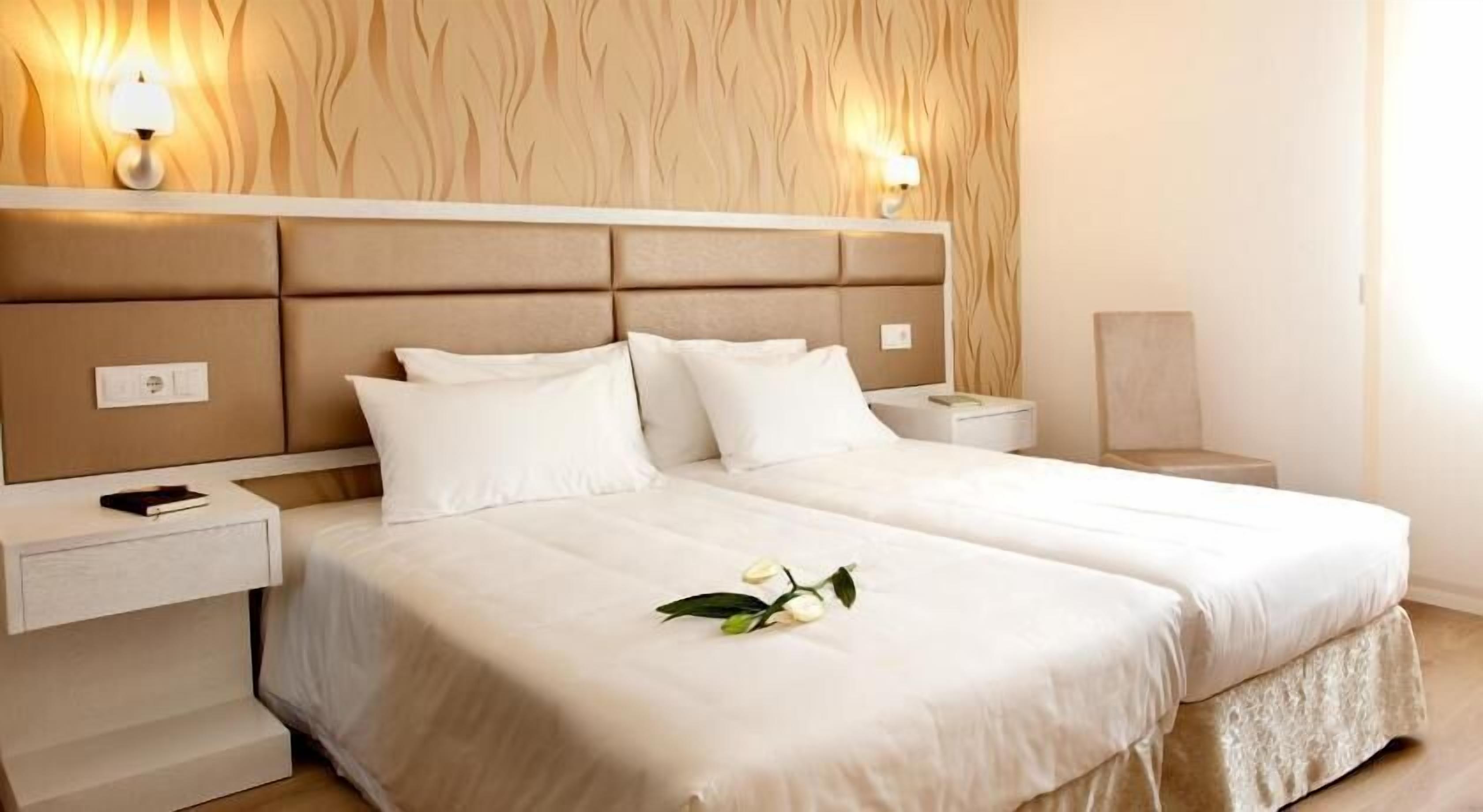 書桌、遮光布/窗簾、隔音、熨斗/熨衣板