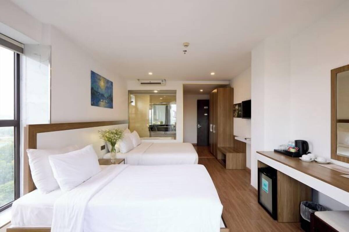 Minibar, in-room safe, desk, laptop workspace