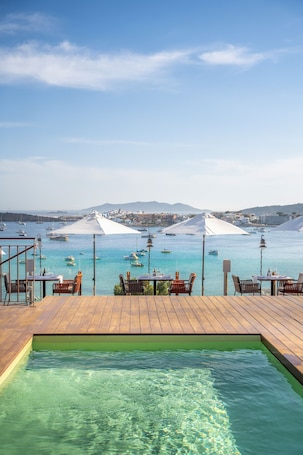 Ocean Drive Talamanca