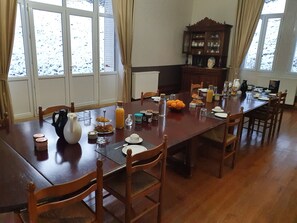 Essbereich im Zimmer