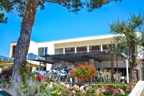 Mặt tiền nơi lưu trú