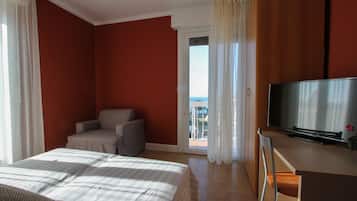 Superior Double Room, Lake View | Desk, iron/ironing board, free WiFi