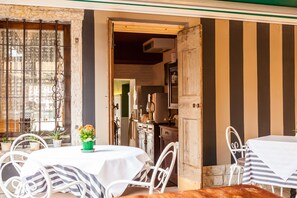 Free daily buffet breakfast  - Hotel Bardolino (Bardolino)