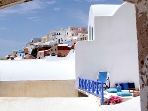 View from property - Blu Blanco Cave House by Blu Bianco Vacation Rentals (Santorini)