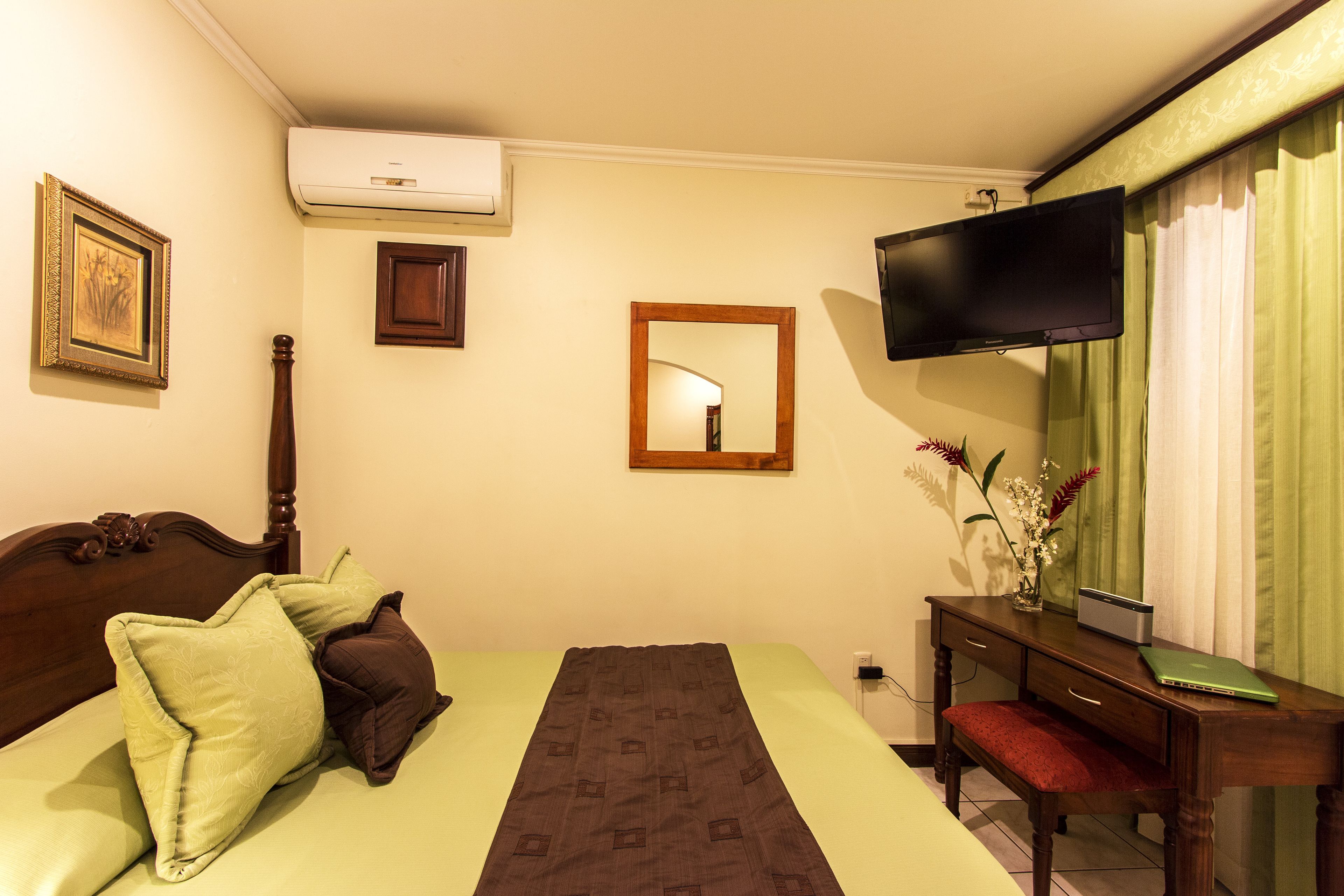 standard triple room, pool view | premium bedding, down duvets, select comfort beds, desk