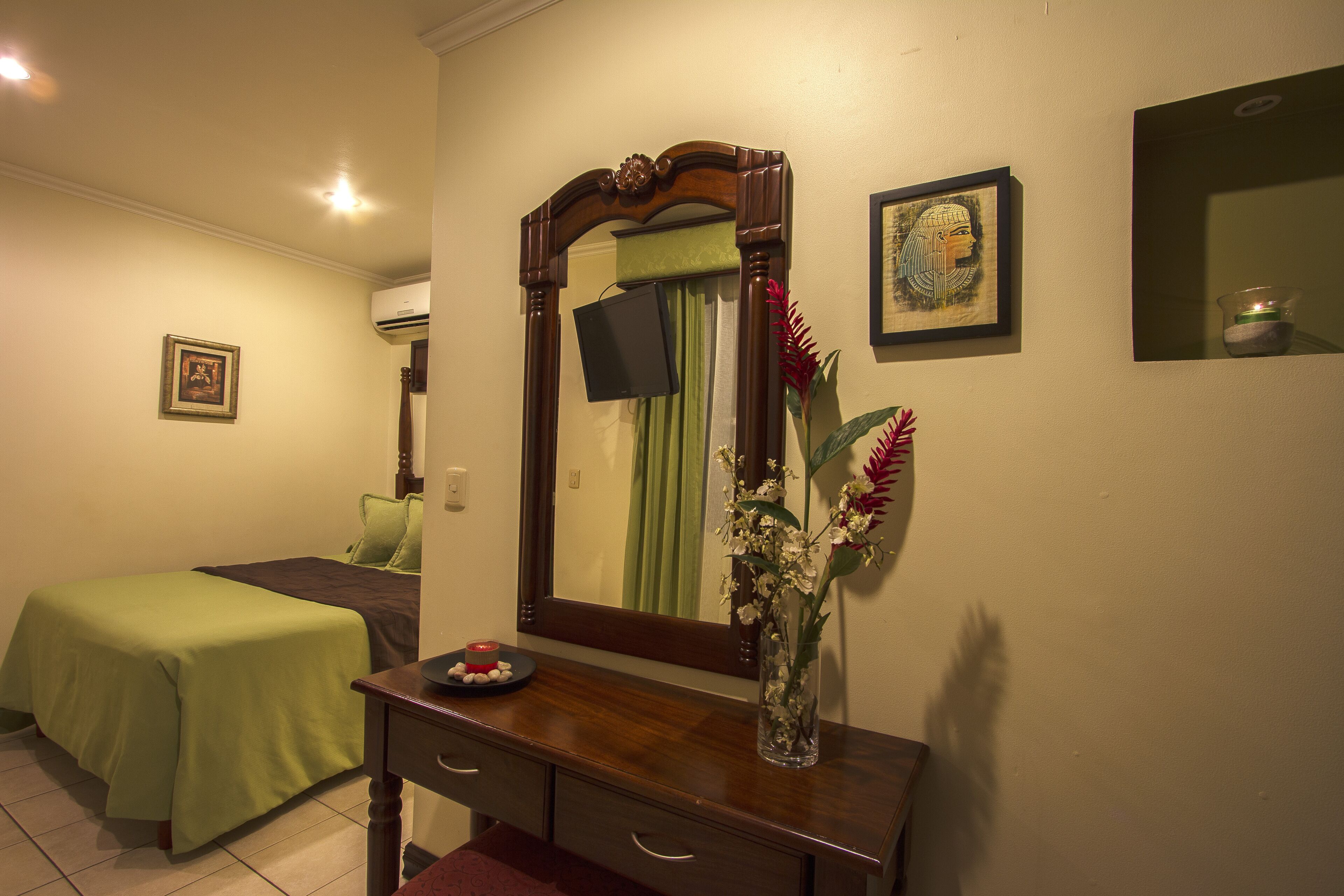 Photo - Hotel Iguana Verde