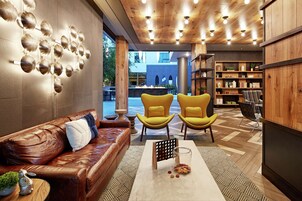 酒吧（店内）