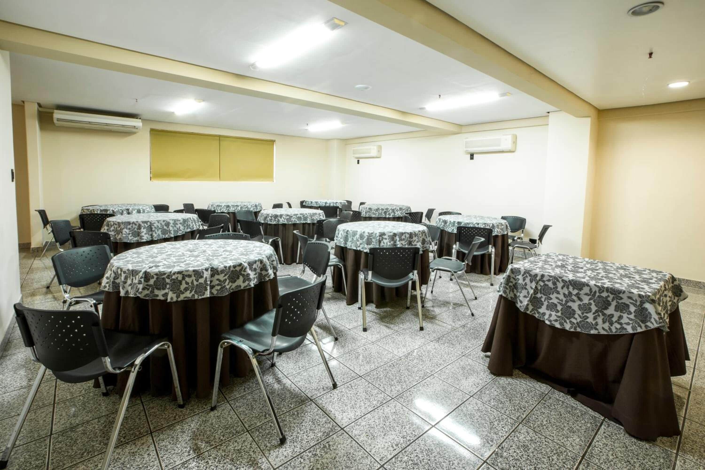 Photo - Crystal Plaza Hotel
