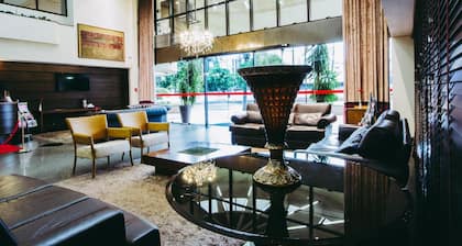 Crystal Plaza Hotel