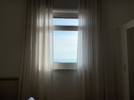 全景客房, 1 张双人床, 厨房, 海景 | 水景