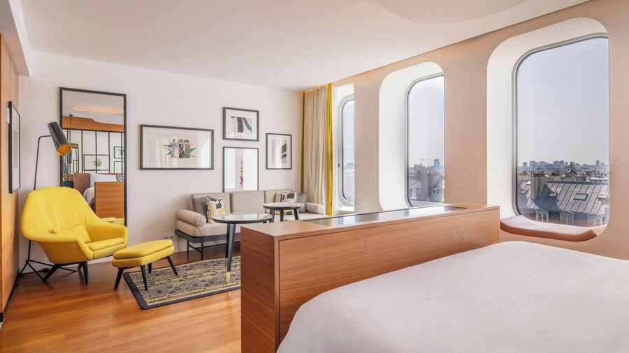 Renaissance Paris Republique Hotel