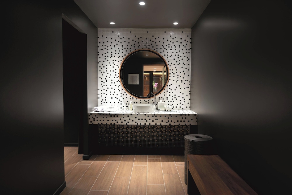 Renaissance Paris Republique Hotel by null