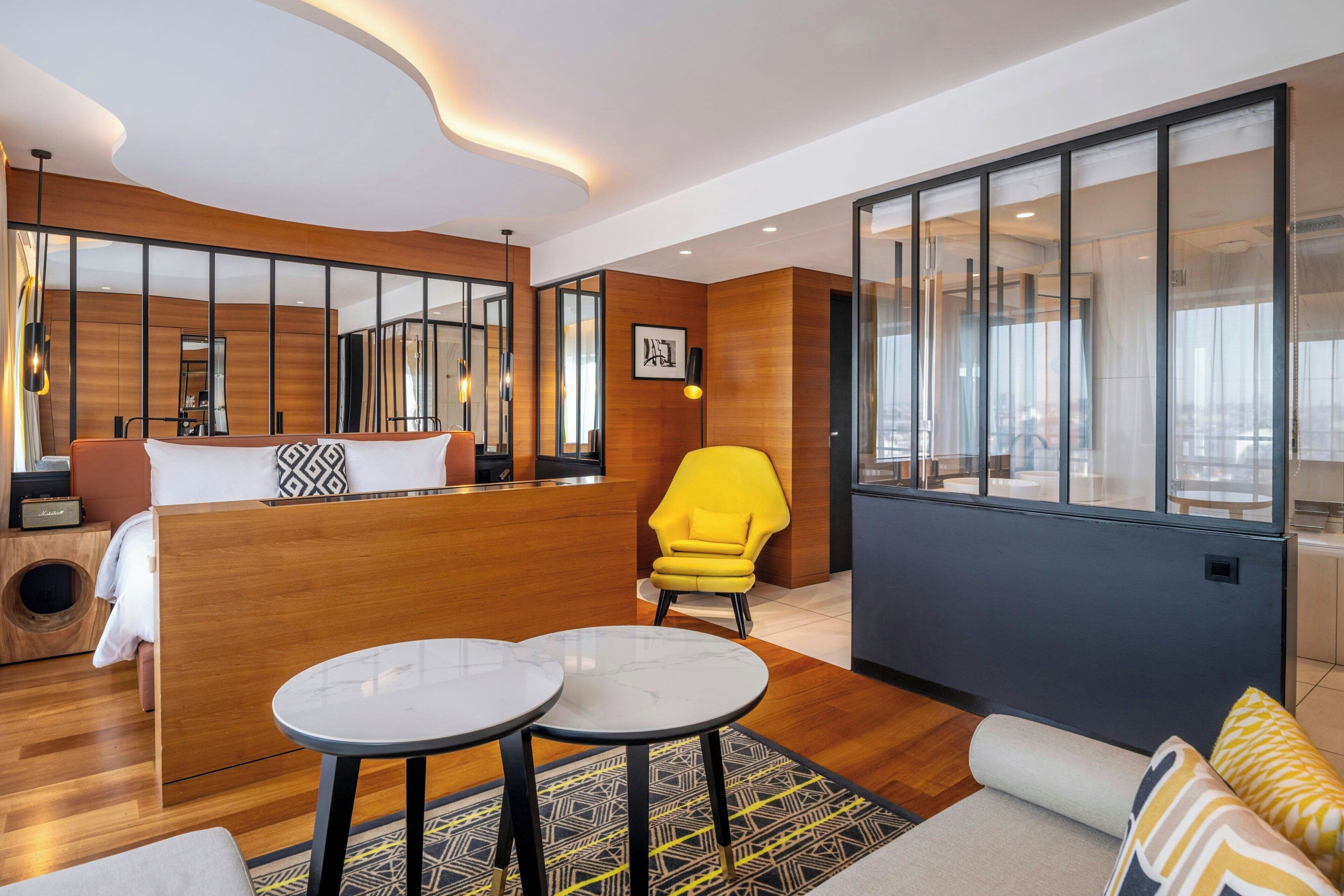 suite, 1 king bed, non smoking | bathroom | designer toiletries, hair dryer, bathrobes, towels