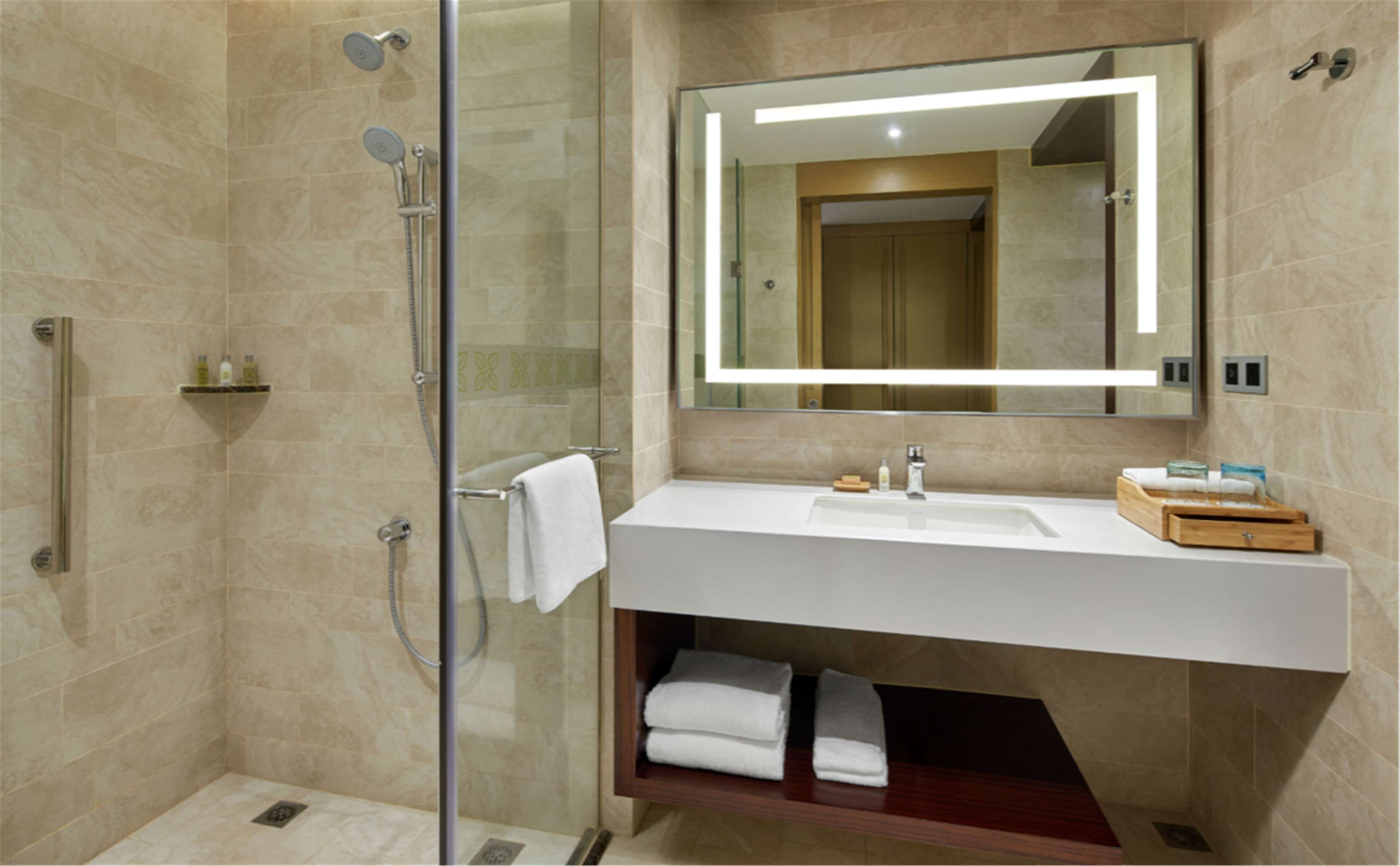 Douche de la salle de bain