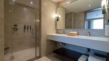 Douche de la salle de bain