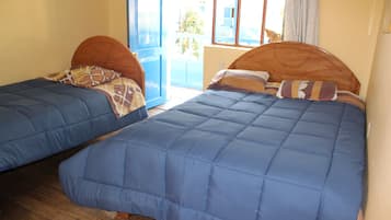 Premium bedding, down duvets, free WiFi, bed sheets