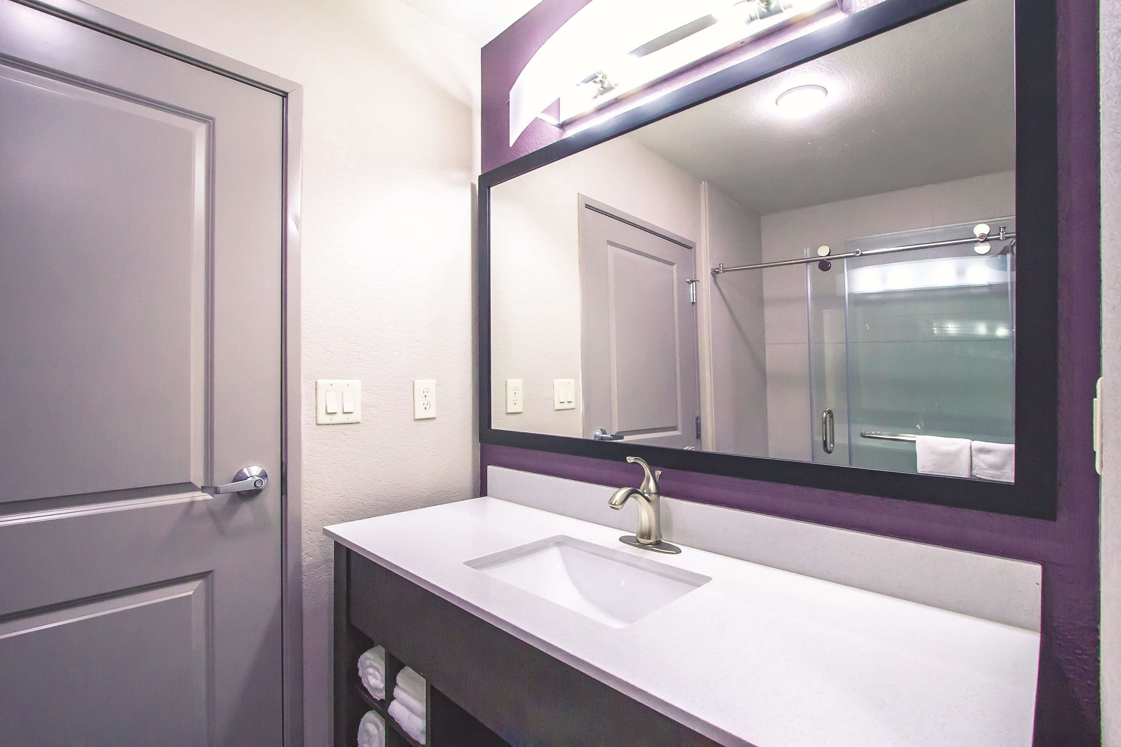 deluxe suite, 1 king bed, non smoking (deluxe family suite) | pillow-top beds, desk, iron/ironing board, free cots/infant beds