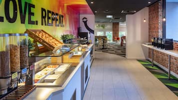 Daily cooked-to-order breakfast for a fee