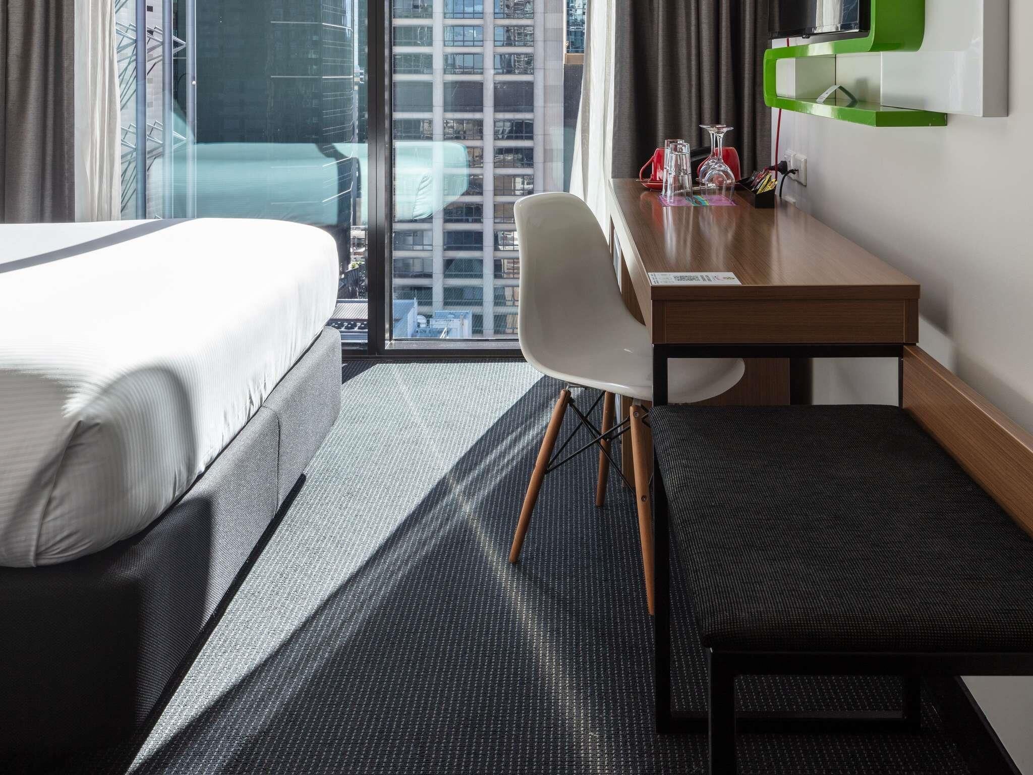 Superior Room, 1 King Bed, City View
