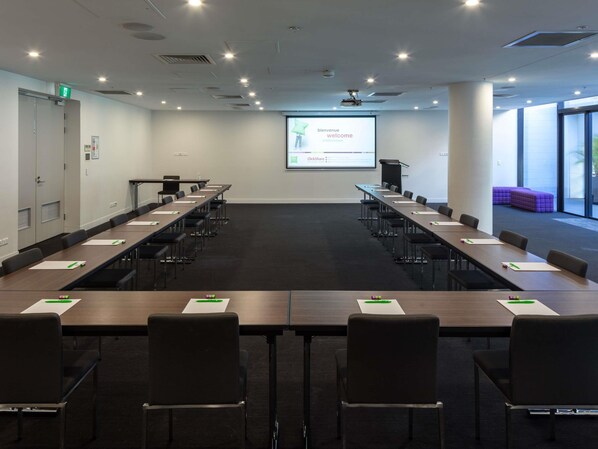 Unclassified image, 1 of 129, button - Ibis Styles Brisbane Elizabeth Street (Brisbane)