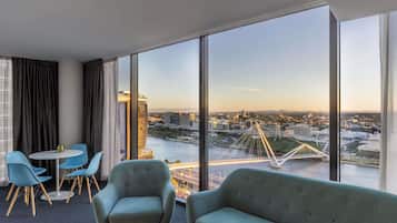 Executive Suite, 1 King Bed | Exterior