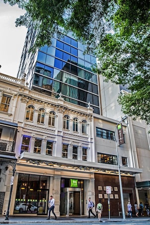 Front of property. Ibis Styles Brisbane Elizabeth Street