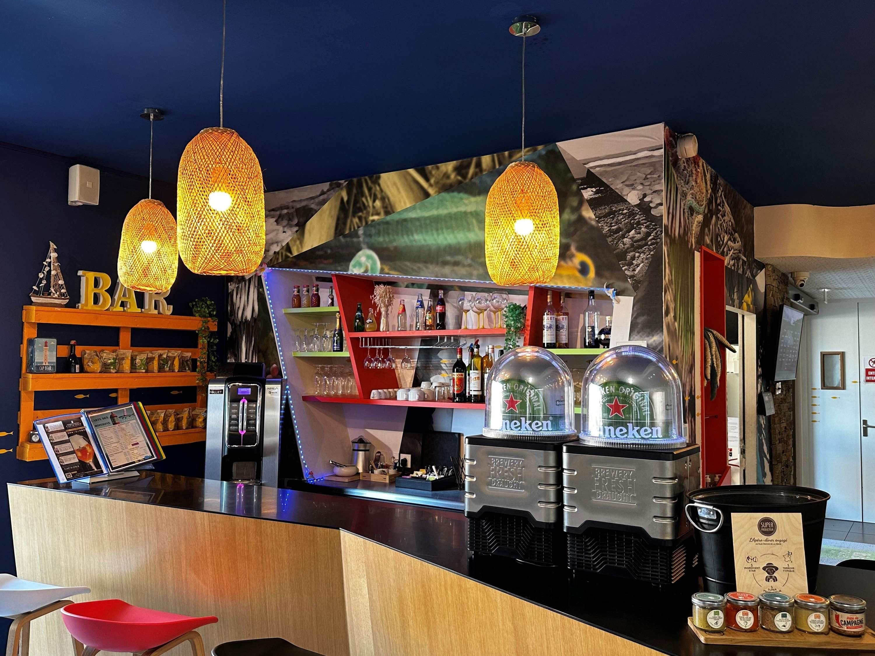 Bar (en el alojamiento)