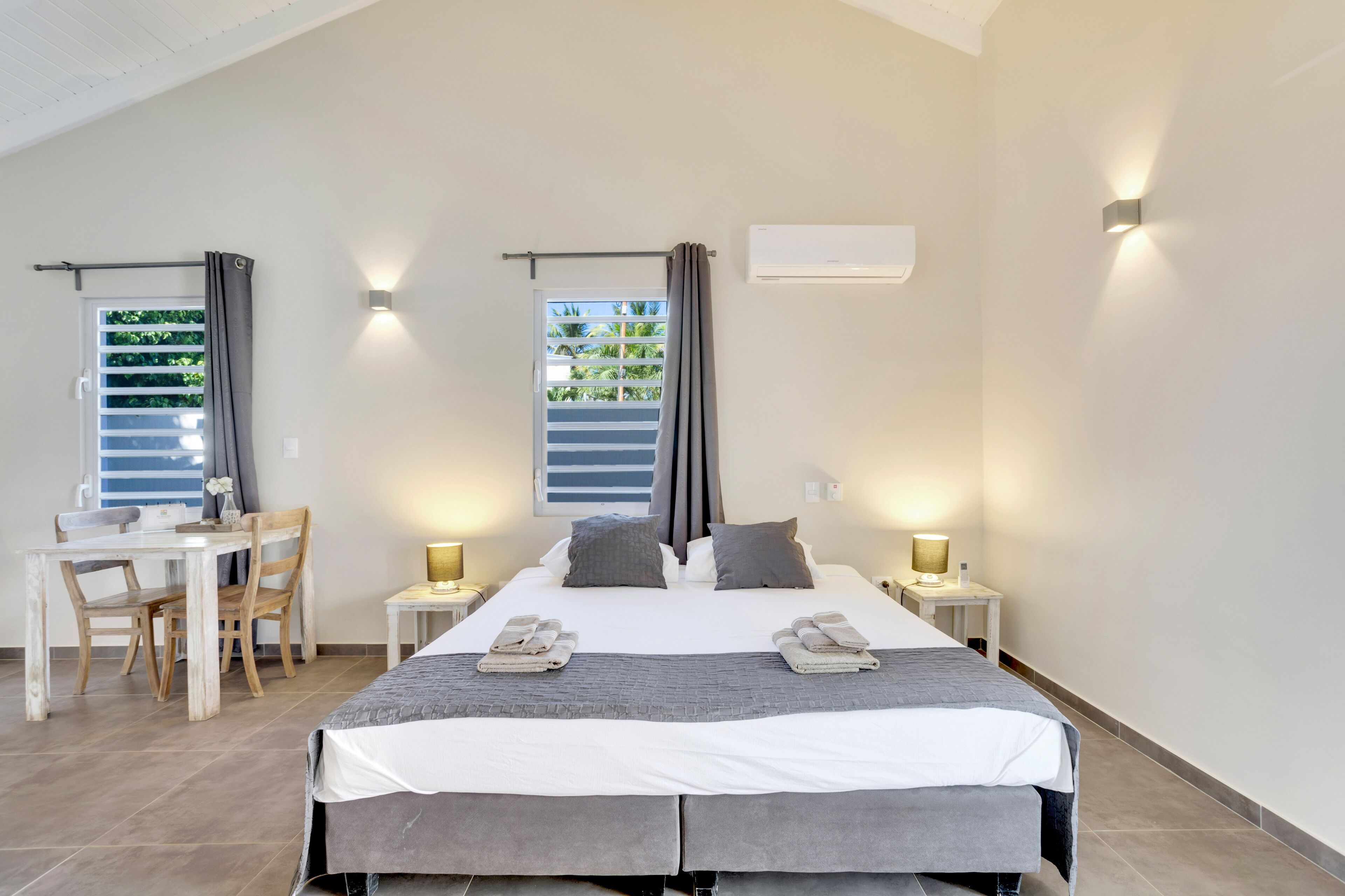 studio | room amenity