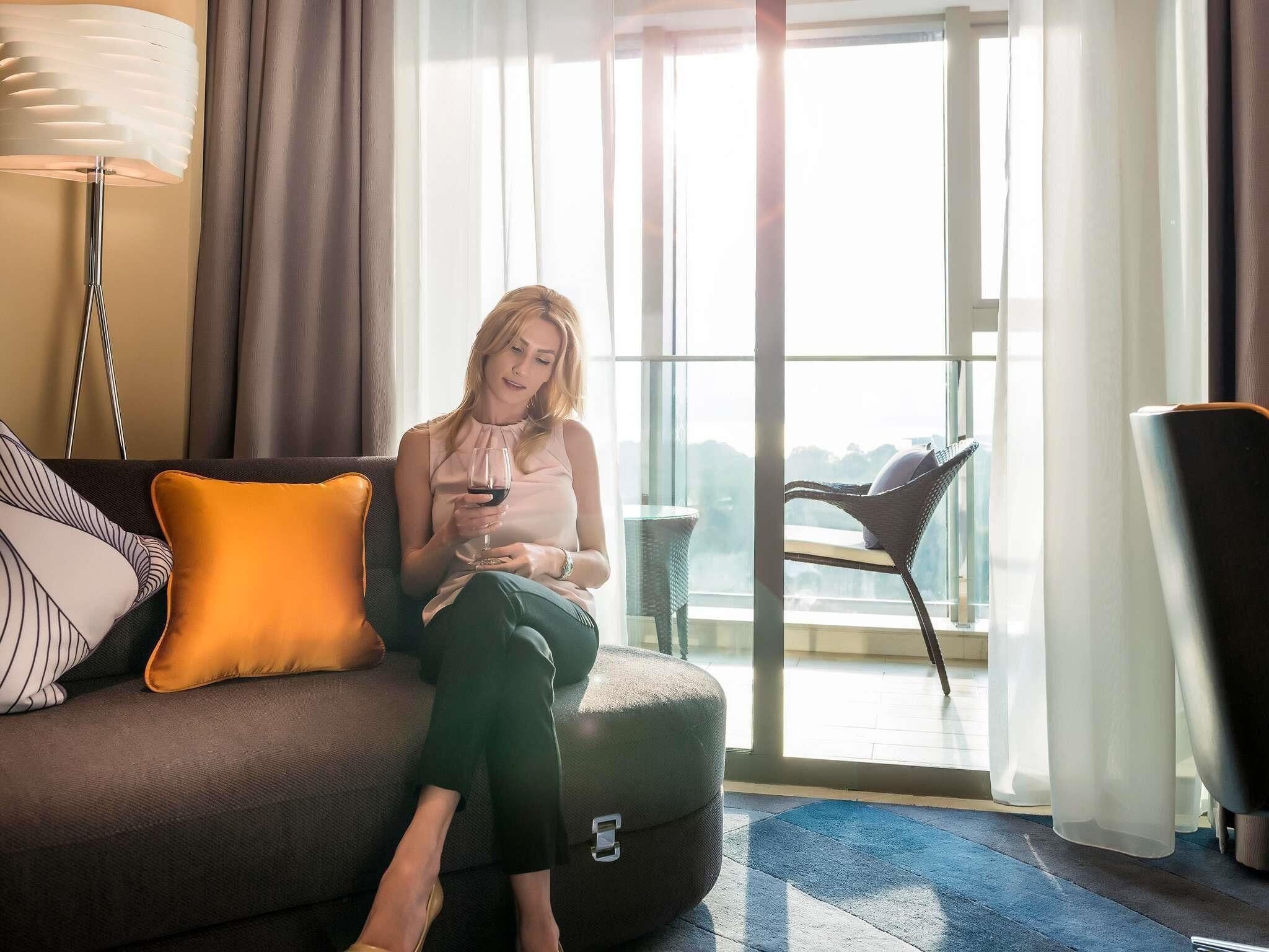 1 bedroom, premium bedding, minibar, in-room safe