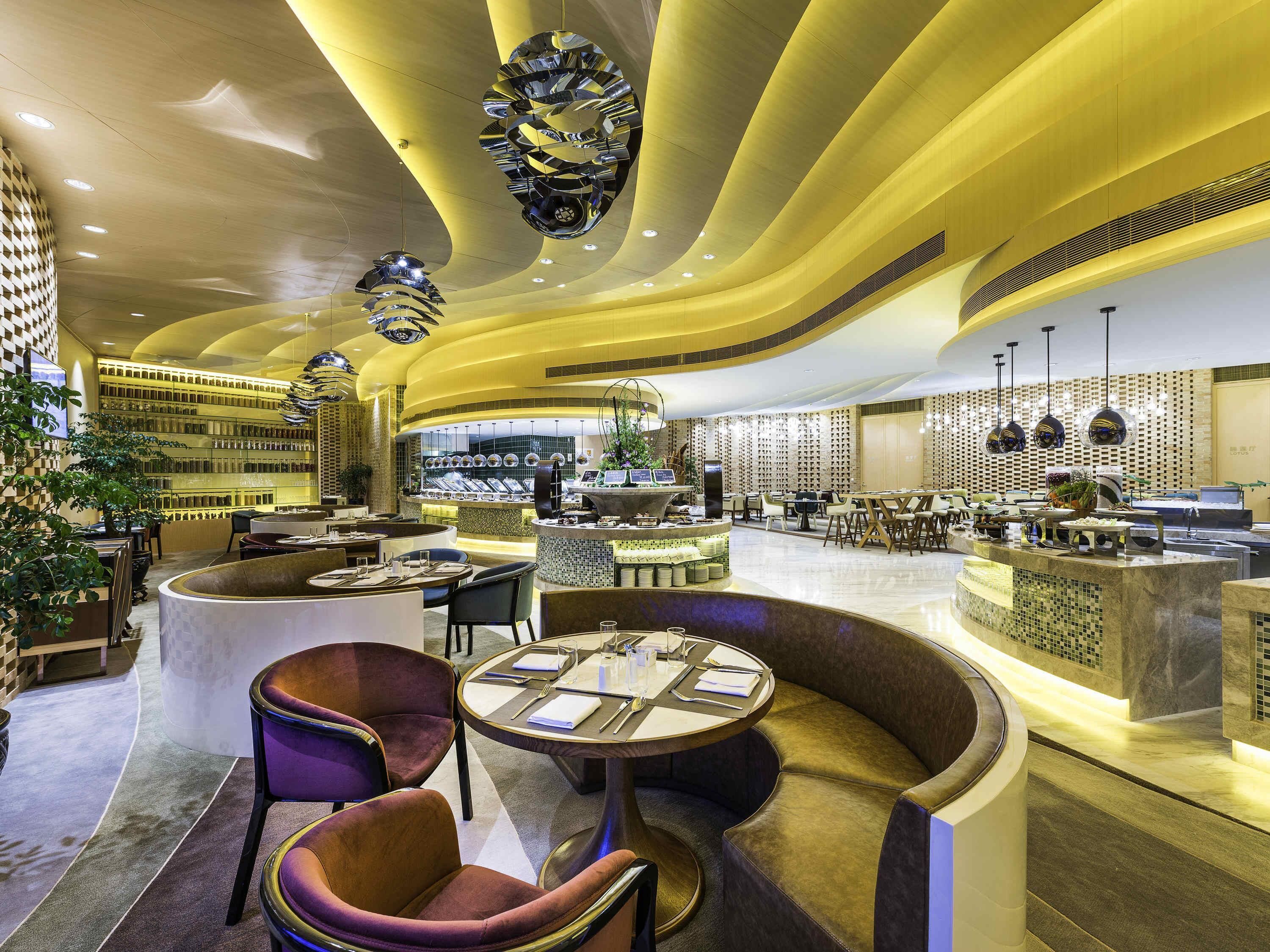 Café da manhã com buffet todos os dias (CNY 128 por pessoa) 