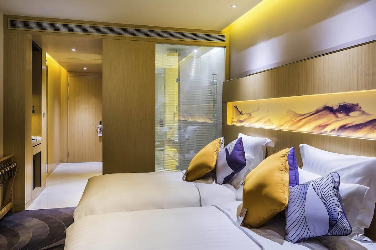 Superior Room, 2 Single Beds | 1 bedroom, premium bedding, minibar, in-room safe