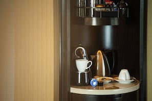 1 bedroom, premium bedding, minibar, in-room safe