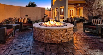 Courtyard Westbury Long Island