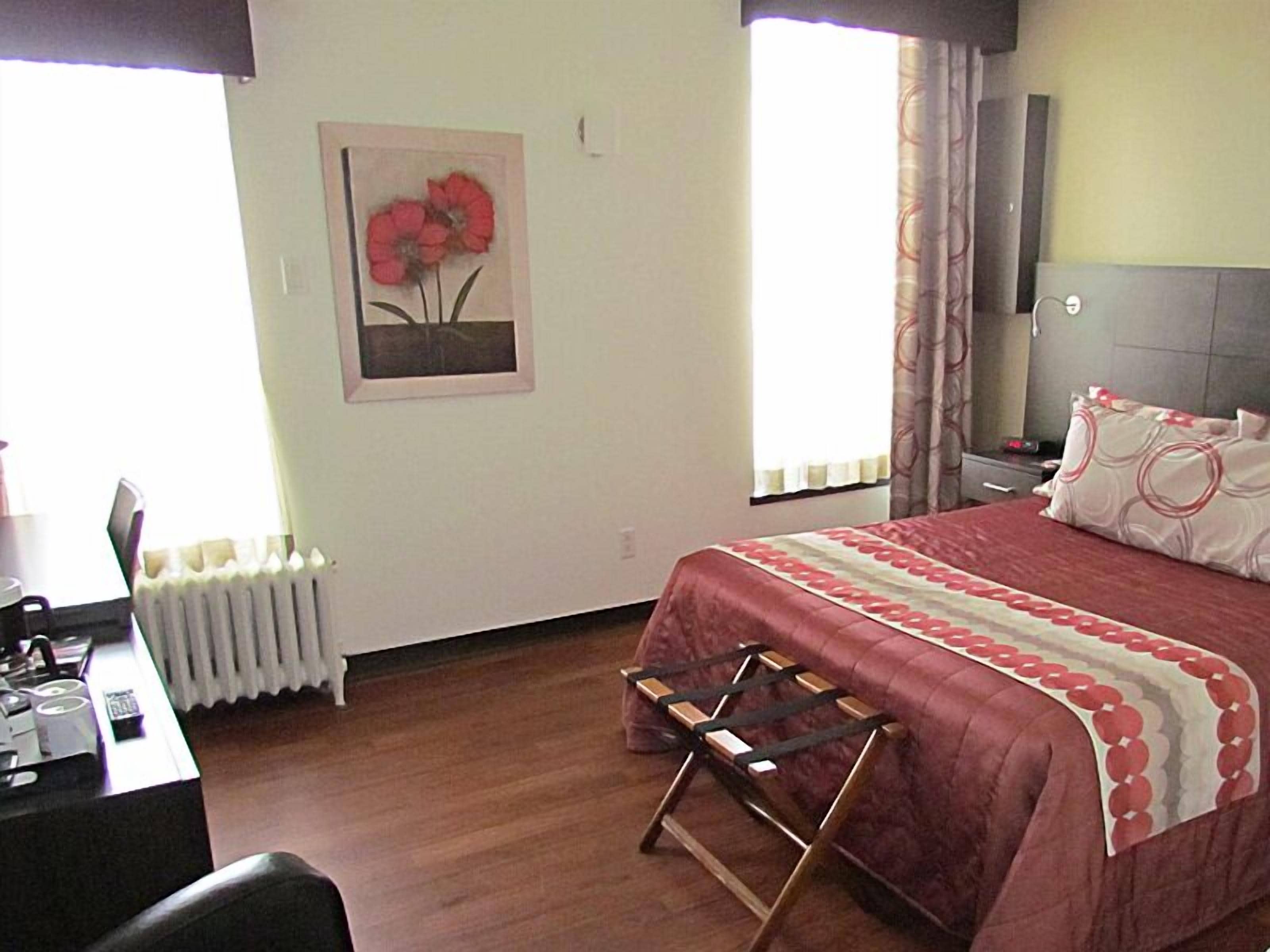 desk, soundproofing, iron/ironing board, free cots/infant beds