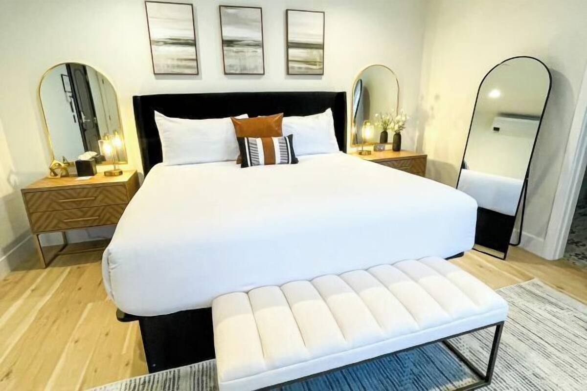 Roupas de cama antialérgicas, cofres nos quartos