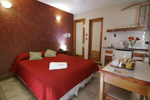 Double Room | Premium bedding, minibar, in-room safe, desk