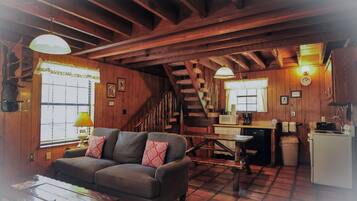 Cabin 7 | Living area | TV, fireplace