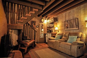 Cabin B | Living area