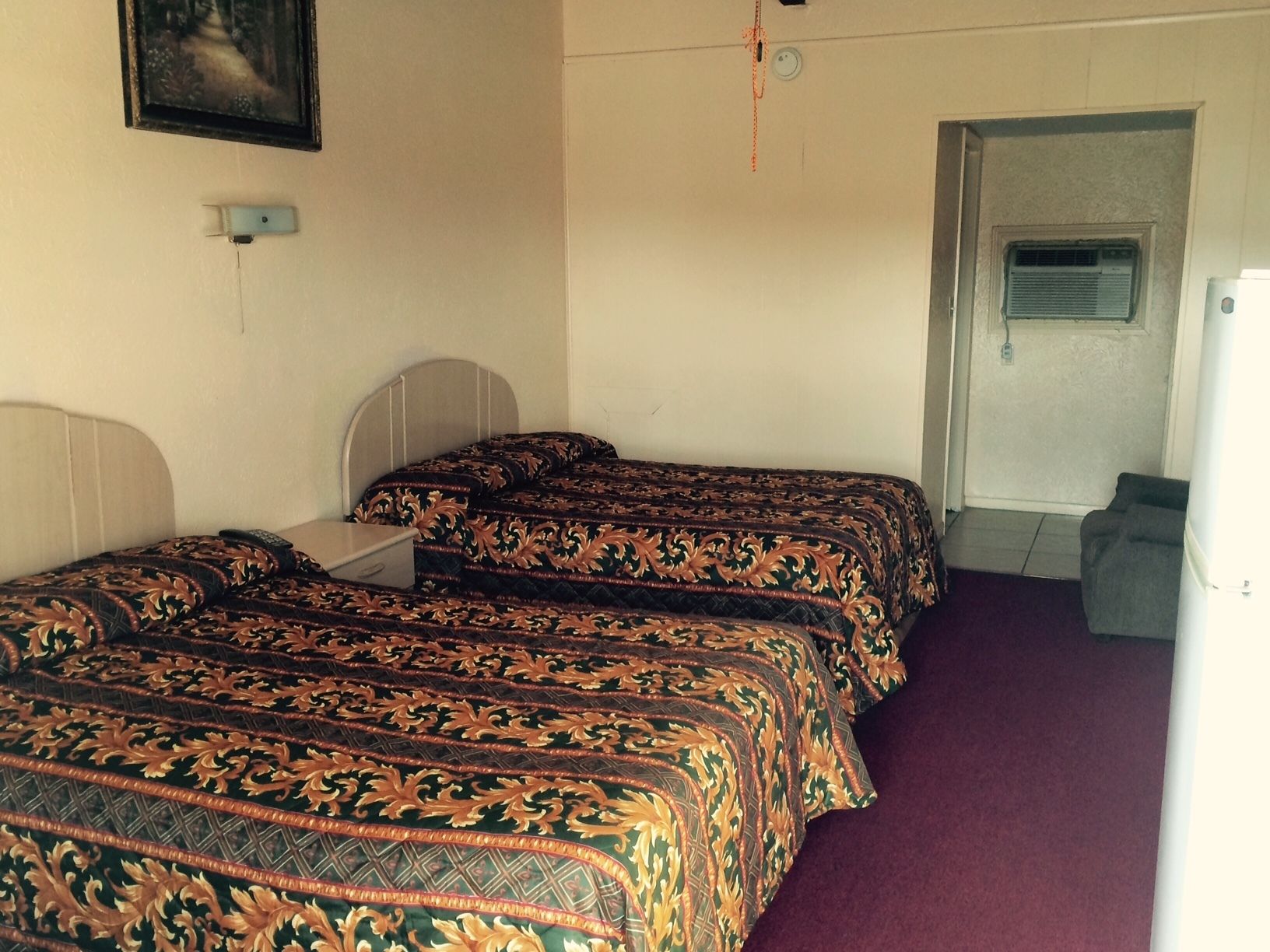 Double Room, 2 Double Beds | Free WiFi