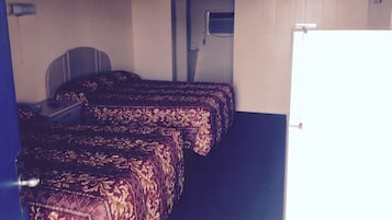 Double Room, 2 Double Beds | Free WiFi
