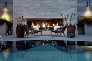 Outdoor pool, open 7:00 AM to 11:00 PM, free pool cabanas - Archer Hotel Austin at the Domain (Austin)